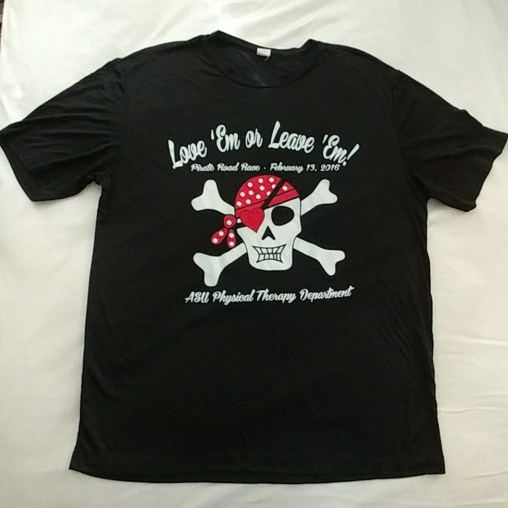 Sportstek XL Short Sleeve T Shirt "Love 'Em or Leave 'Em